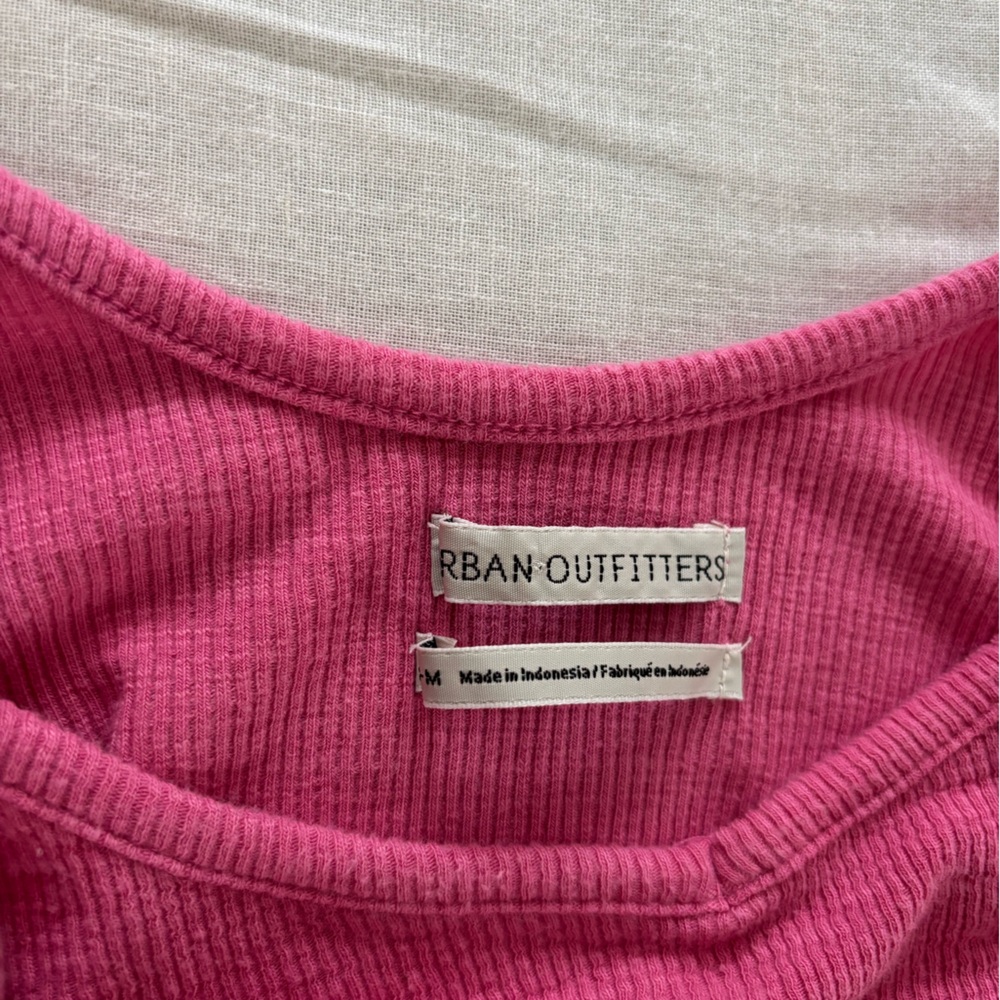 Urban Outfitters Raspberry Crop Top - Picture 3 of 3